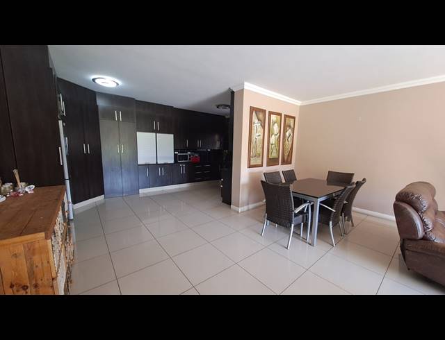 4 BEDROOM TOWNHOUSE FOR SALE IN RISIVILLE